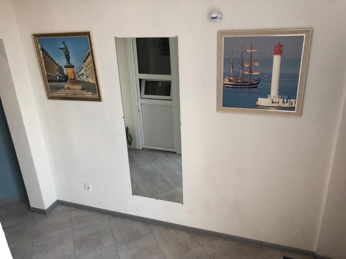Апартаменти Біля Моря Одеса Екстериор снимка